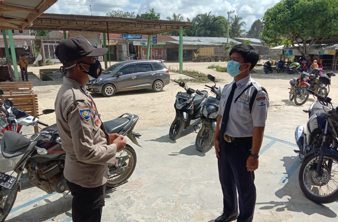 Susuri Lokasi Rawan Kejahatan, Polsek Langgam Lakukan Patroli
