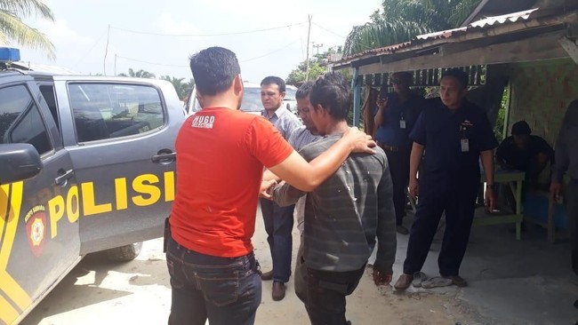 Polres Siak Amankan 4 Pria Diduga Pelaku Spesialis Pencurian Minyak Mentah Hasil Tambang