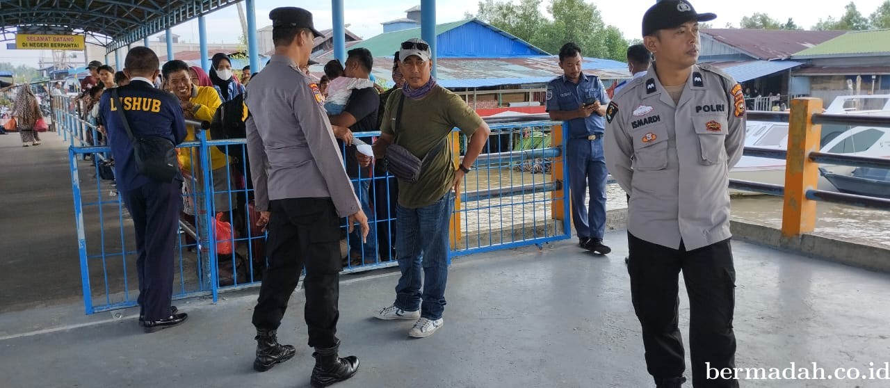 Jaga Kamtibmas, Polsek Kuala Kampar Pelayanan Pengamanan Penumpang di Pelabuhan