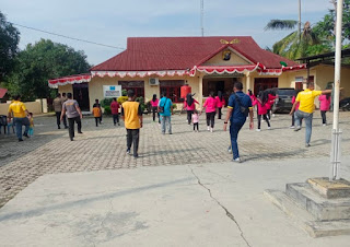 Polsek Kerumutan Bersama Bhayangkari Gelar Olah Raga Bersama