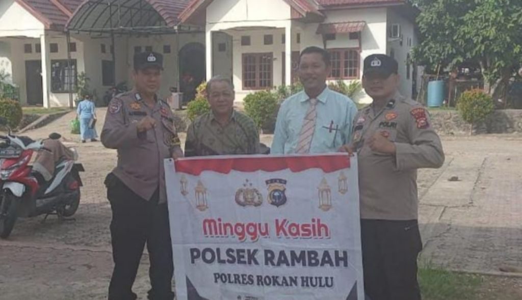 Personil Polsek Rambah Patroli Di Tempat Ibadah Gereja Dalam Program Minggu Kasih