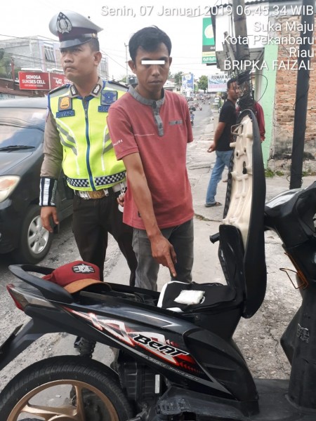 Bawa Narkoba di Jok Motor, Pria Ini ditangkap Polisi