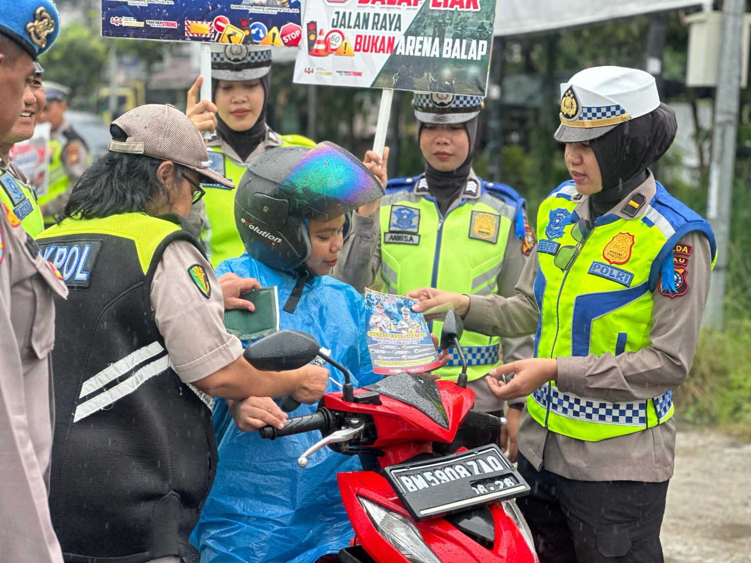 Mengusung Tajuk â€œOperasi Keselamatan Lancang kuning 2024â€, Satgas Binluh Gelorakan Himbauan Keselamatan