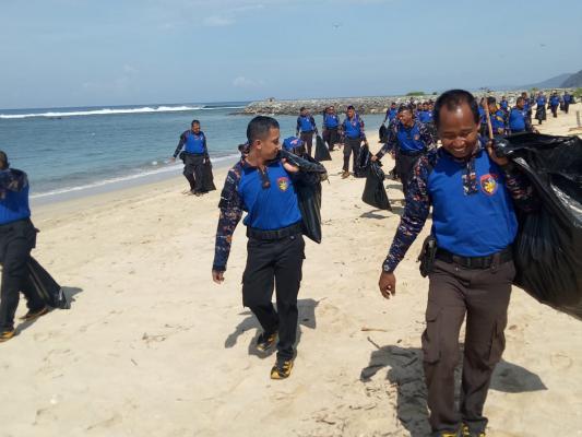 Sat Polair Polres Bengkalis Gelar Goro Bersama Di Pulau Beting Aceh