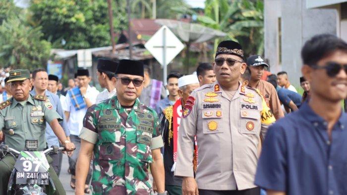 Polisi dan TNI Bersinergi Amankan Rangkaian Hari Raya Enam di Kampar