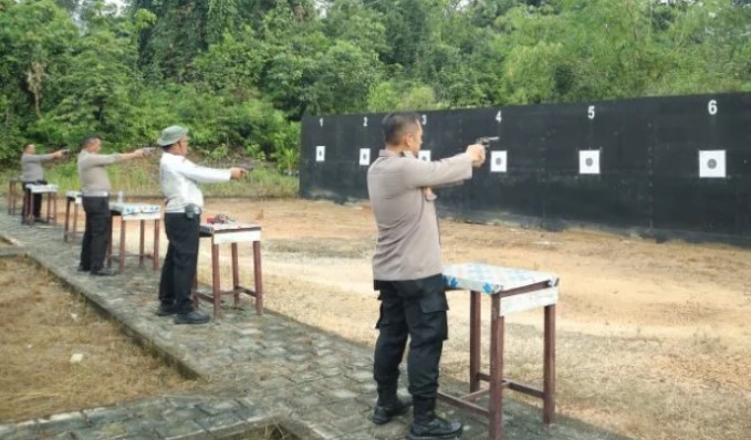 Jelang Kapolda Cup, Tim Raga Polres Inhu Gelar Latihan Menembak