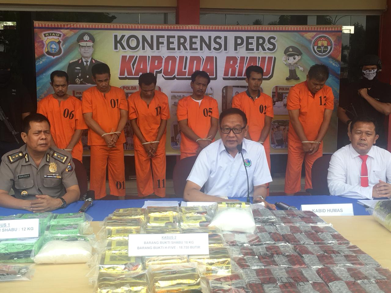 Polda Riau Gelar Konferensi Pers Pengungkapan Kasus Narkoba Salah Satu Tersangksa Merupakan WNA 