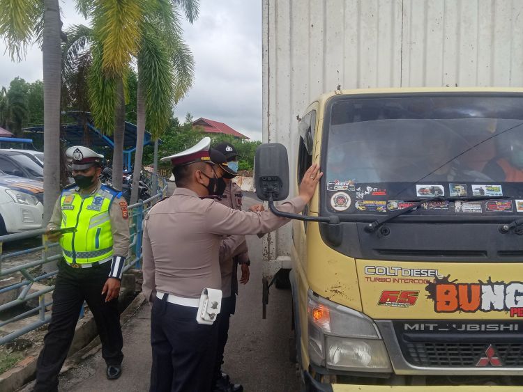 6 Hari Operasi Zebra, 540 Warga Divaksin di Pelabuhan Roro Air Putih