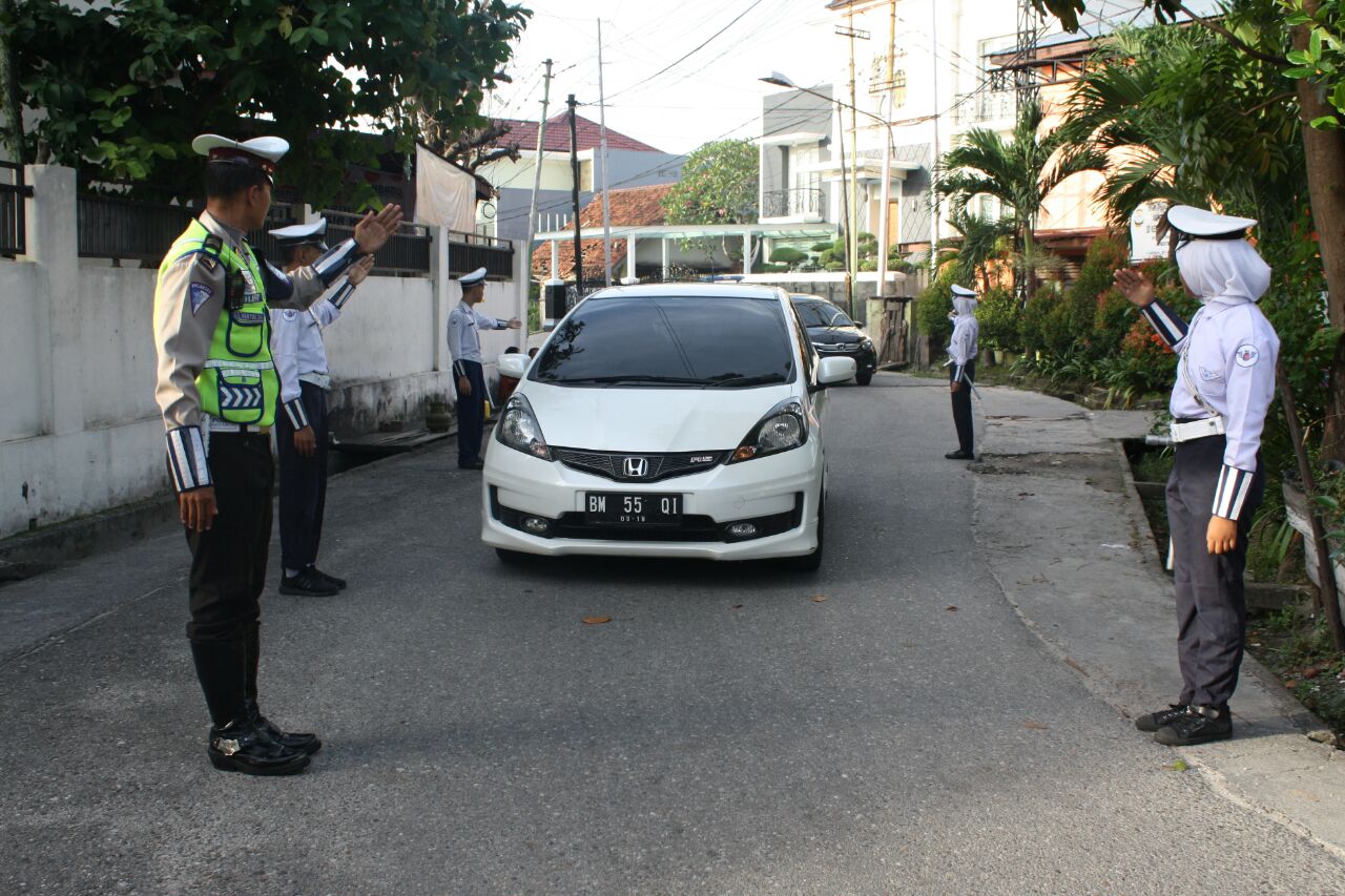 Begini Aksi Tim Patroli Keamanan Sekolah (PKS) SMP Kemala Bhayangkari 