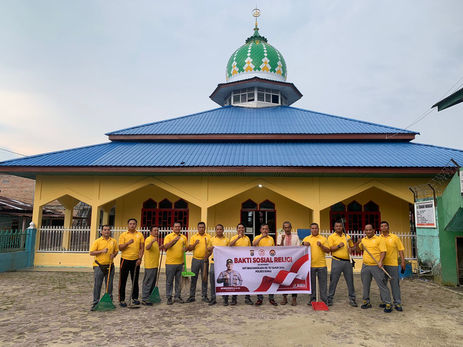 Bhakti Sosial Religi Polres Dumai Dalam Rangka HUT Bhayangkara Ke-78