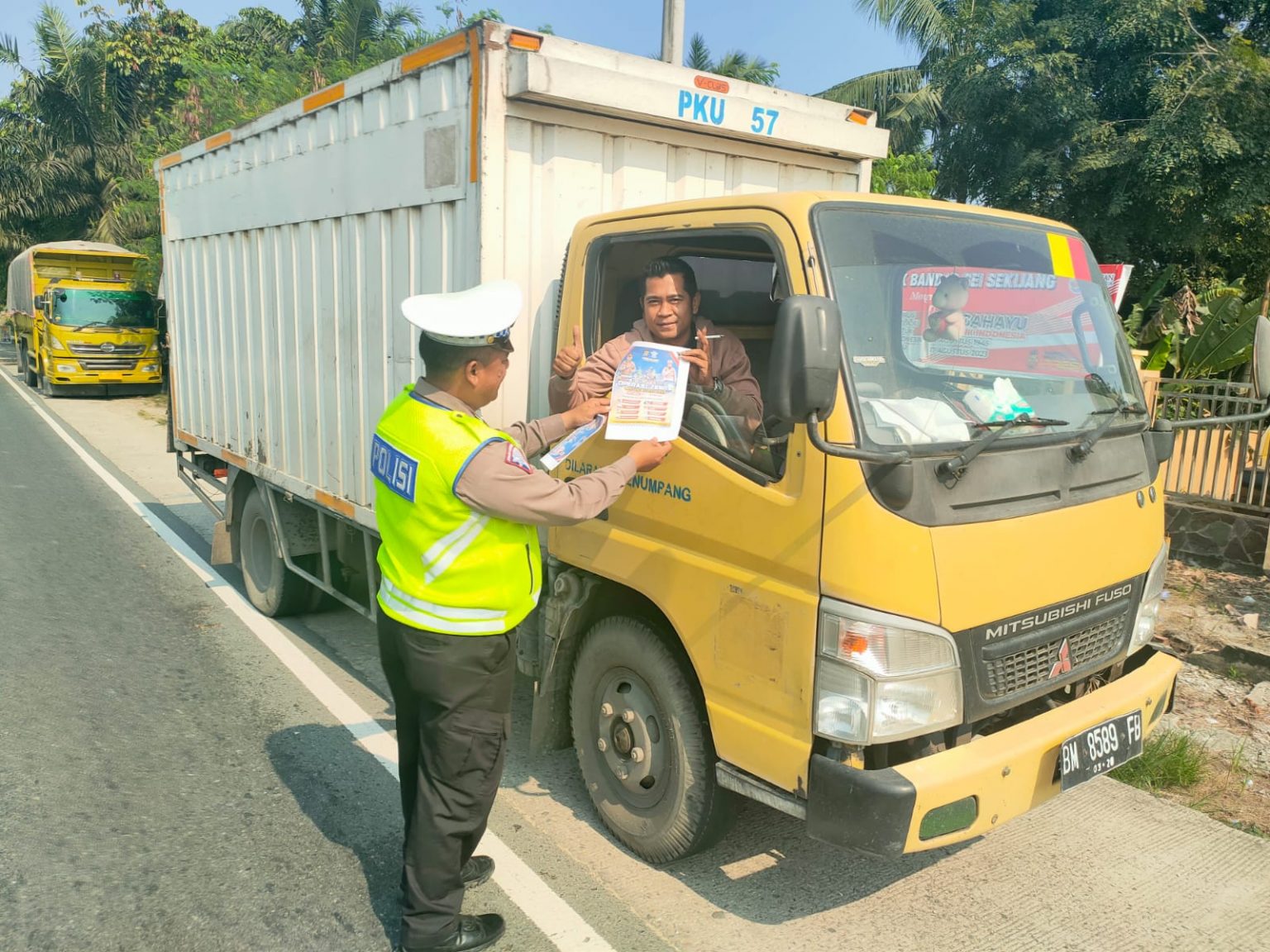 Polsek Bandar Sei Kijang Berikan Himbauan Ini Kepada Pengguna Jalan