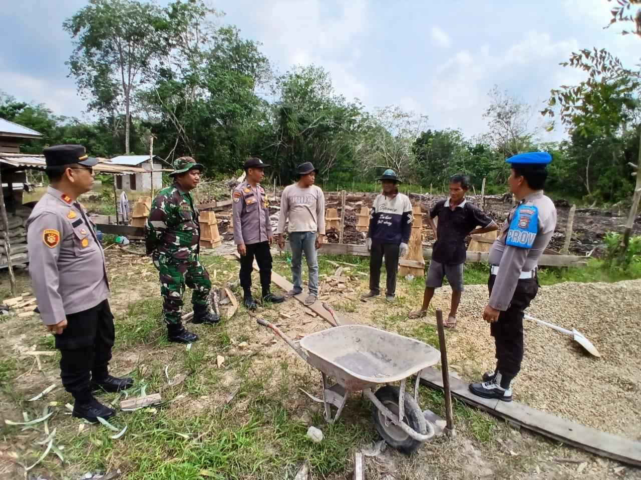 Polisi dan TNI di Teluk Meranti Gencar Patroli Sinergitas Pilkada 2024 