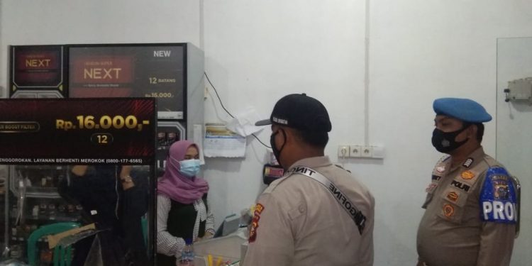 Personel Polsek Kerumutan Ingatkan Masyarakat, Tetap Waspadai Tindak Kejahatan