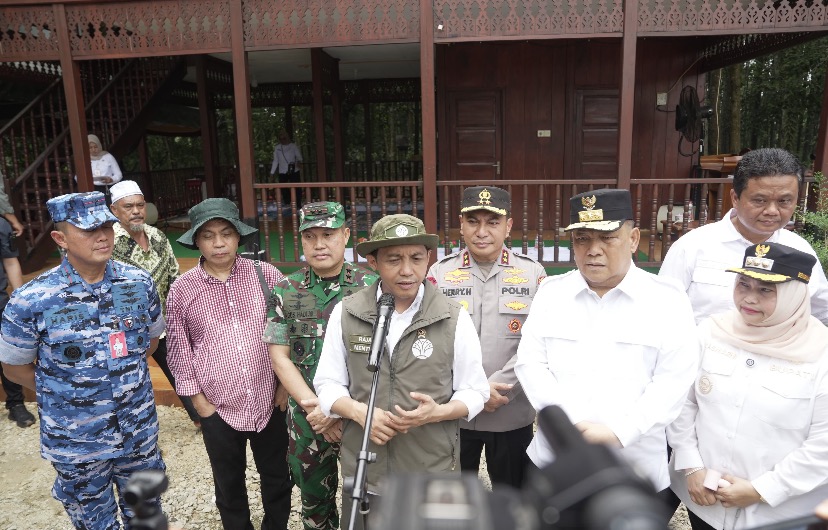 Kapolda Riau Bersama Pangdam XIX dan Menteri Kehutanan Bahas Restorasi Gambut dan Cegah Karhutla di Rumah Runding Kabupaten Bengkalis