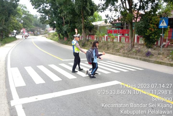 Polsek Bandar Sei Kijang Rutin Laksanakan Giat Strong Point Pagi