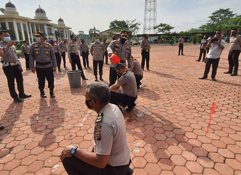 Kapolres Rohil Pimpin Upacara Laporan Kenaikan Pangkat