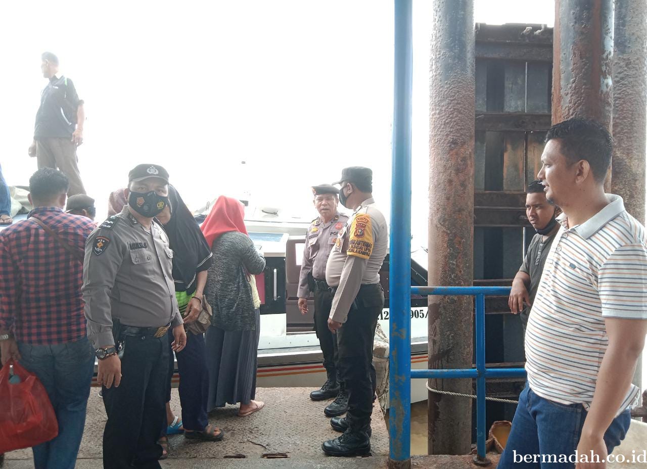 Kapolsek Kuala Kampar Giat Pengamanan & Pelayanan di Pelabuhan