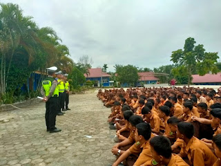 Hadir di Sekolah, Polsek Bandar Sei Kijang Sosialisasi Kamseltibcar