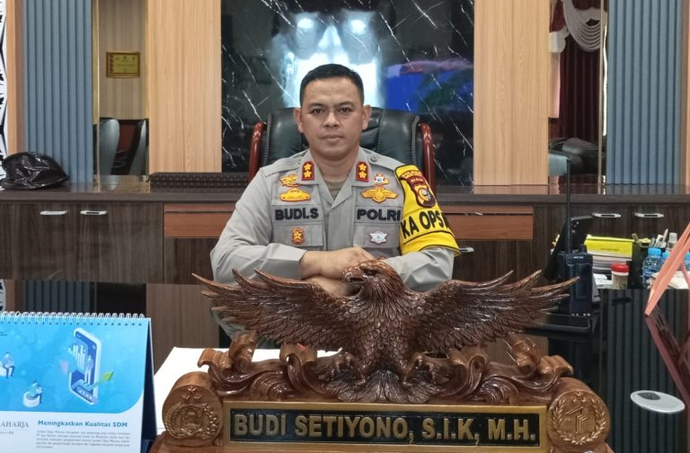 Kapolres Rohul Ramah Tamah dengan Wartawan, Bawa Serta PJU dan Para Kapolseknya