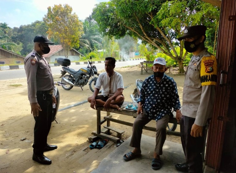 Kembali Gelar Operasi Yustisi, Polsek Bunut Berikan Himbauan Prokes Kepada Masyarakat