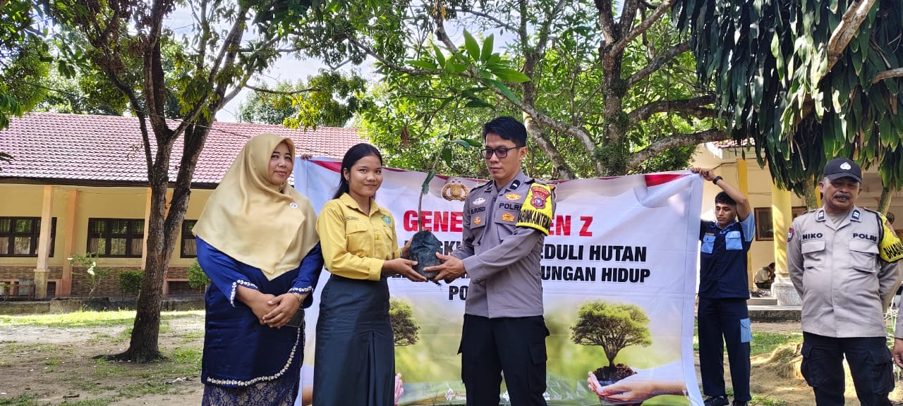 Sosialisasi Green Policing di SMKN.7 Pekanbaru, Menanamkan Kesadaran Lingkungan Sejak Dini
