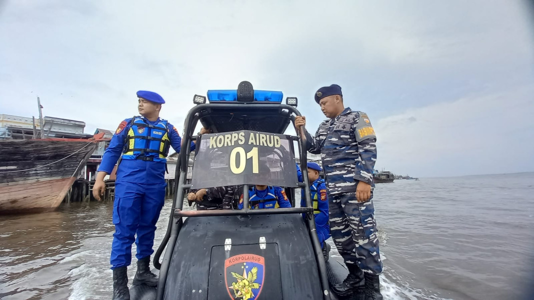 Sisir Perairan, Polairud Polres Meranti dan Posal Selatpanjang Gelar Patroli Gabungan