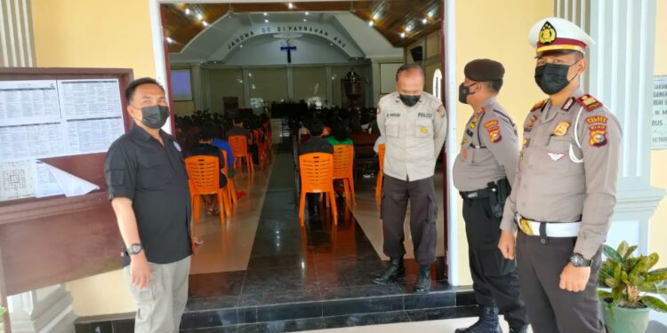 Puncak Hari Paskah 2021, Polres Kampar Lakukan Pengamanan Hampir Disemua Gereja