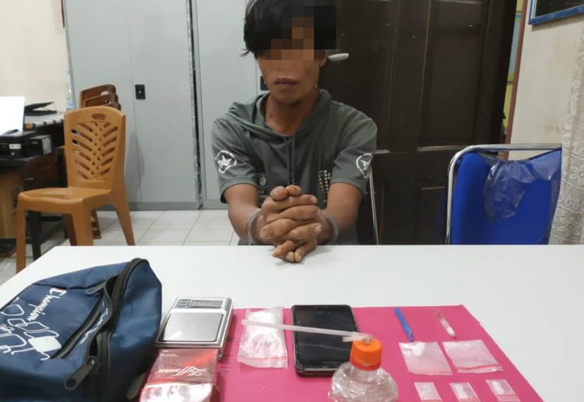 Tim Opsnal Satresnarkoba Polres Kampar Tangkap Pengedar Shabu di Desa Lipat Kain Selatan