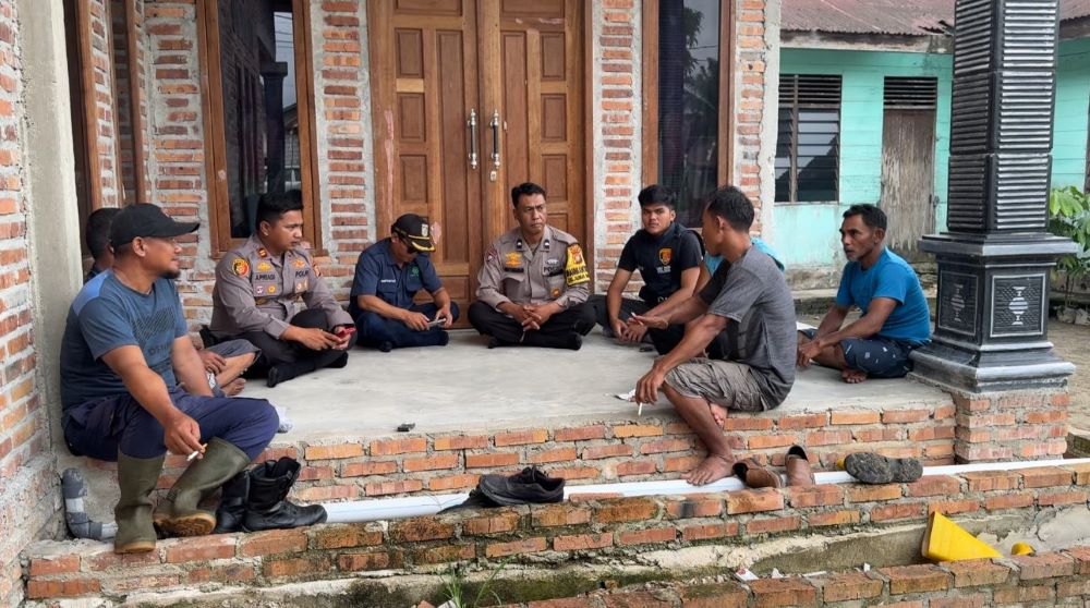 Polsek Sungai Sembilan Gelar Kegiatan Musyawarah Dan Gotong-Royong