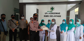 Polsek Rimba Melintang Berikan Keu Tart ke Nakes