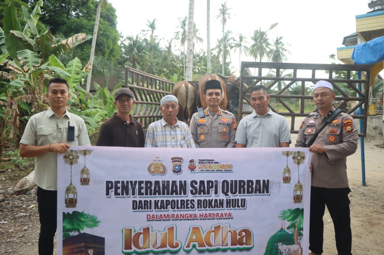 Idul Adha 1446 H, Polres Rohul Salurkan 14 Hewan Qurban Ke Masjid Diberbagai Desa