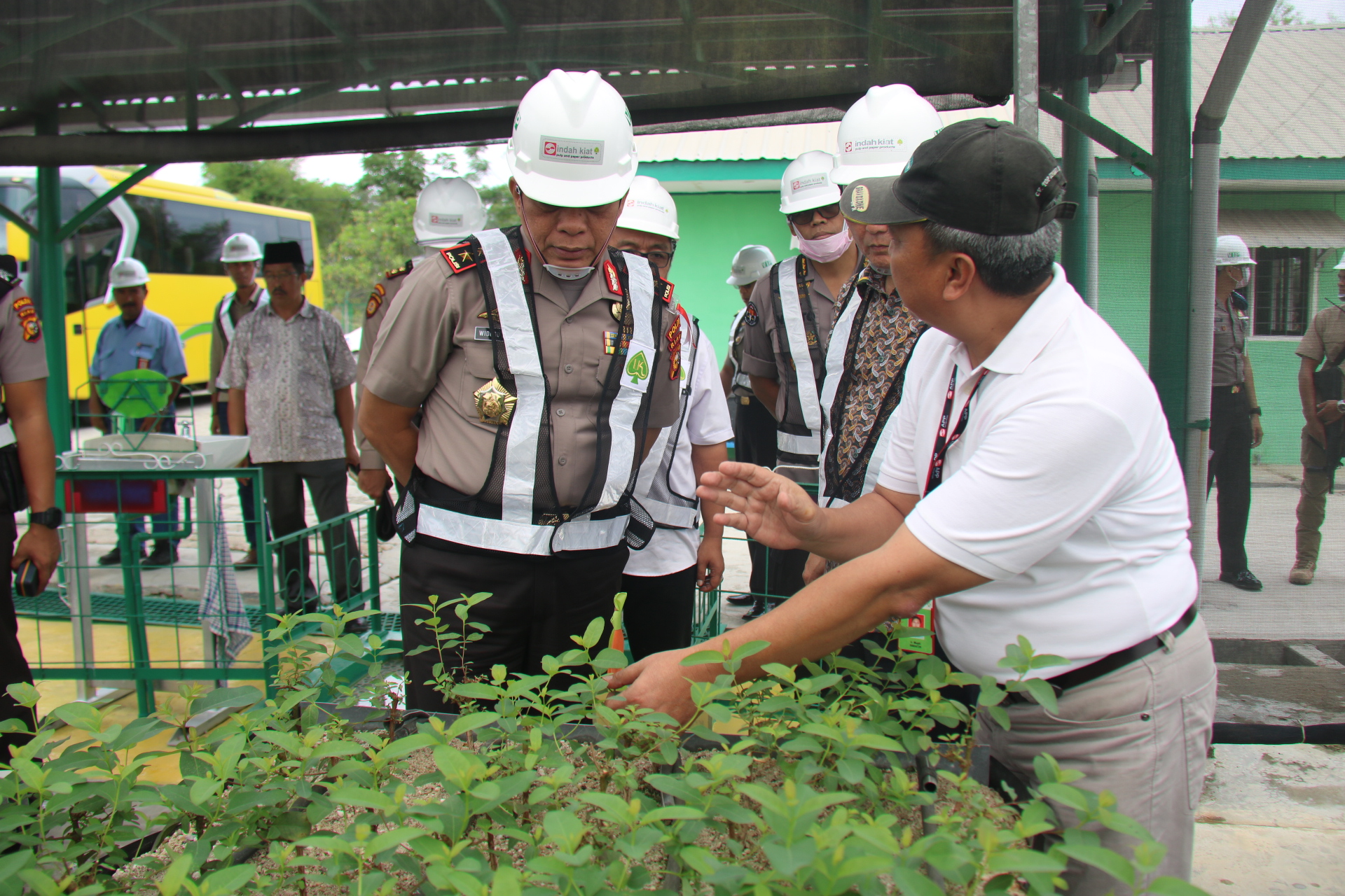 Kapolda Riau Kunjungi PT. Indah Kiat Pulp & Paper Perawang