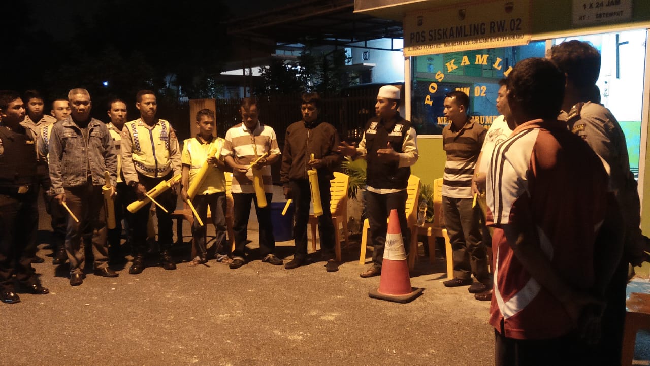 Jalin  Silaturahmi Dengan Masyarakat, Polresta Pekanbaru Gelar Program Religi Opor Sahur