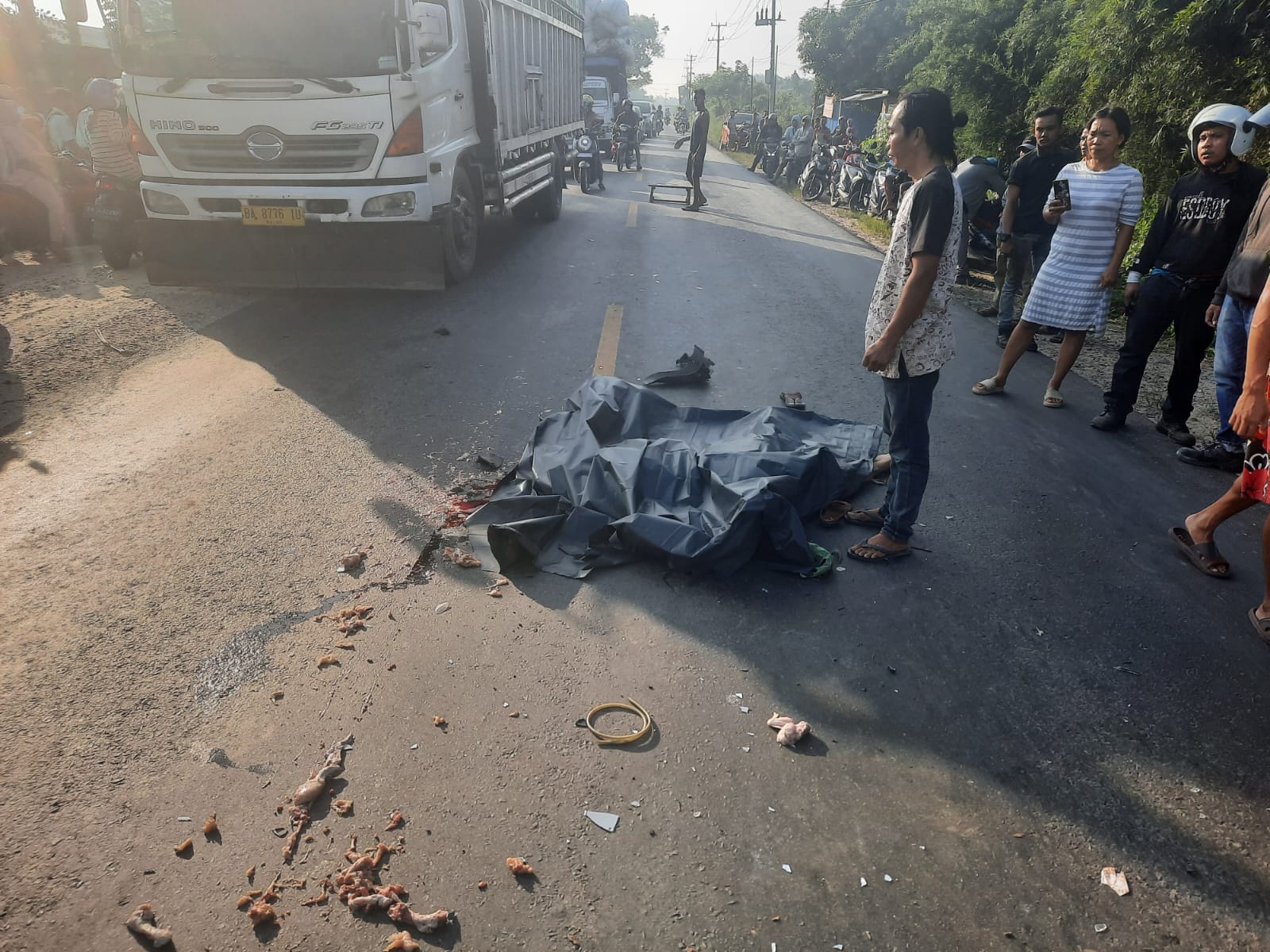 Pengemudi Becak Tewas, Usai di Gilas Mobil Mercedes-Benz