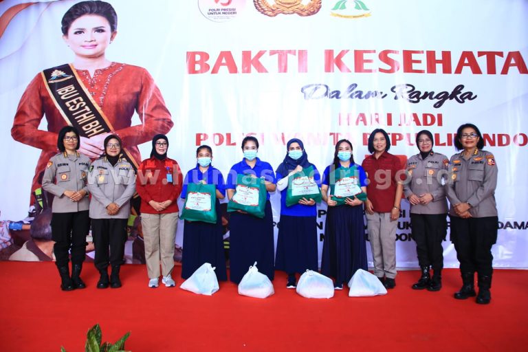 Polwan Gelar Bakti Kesehatan Donor Darah Jelang Hari Jadi Ke 75