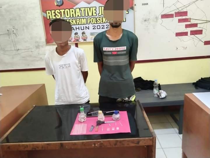 Diinfokan Sering Transaksi Dan Konsumsi Sabu, Dua Pria Ini Diciduk Personil Polsek Kabun