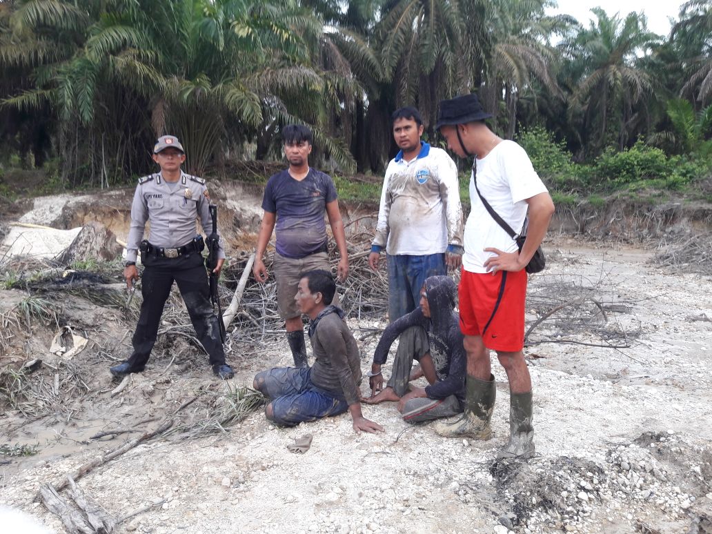 Polsek Kuantan Tengah Melaksanakan Operasi Penangkapan Pelaku Penambangan Emas Tanpa Izin