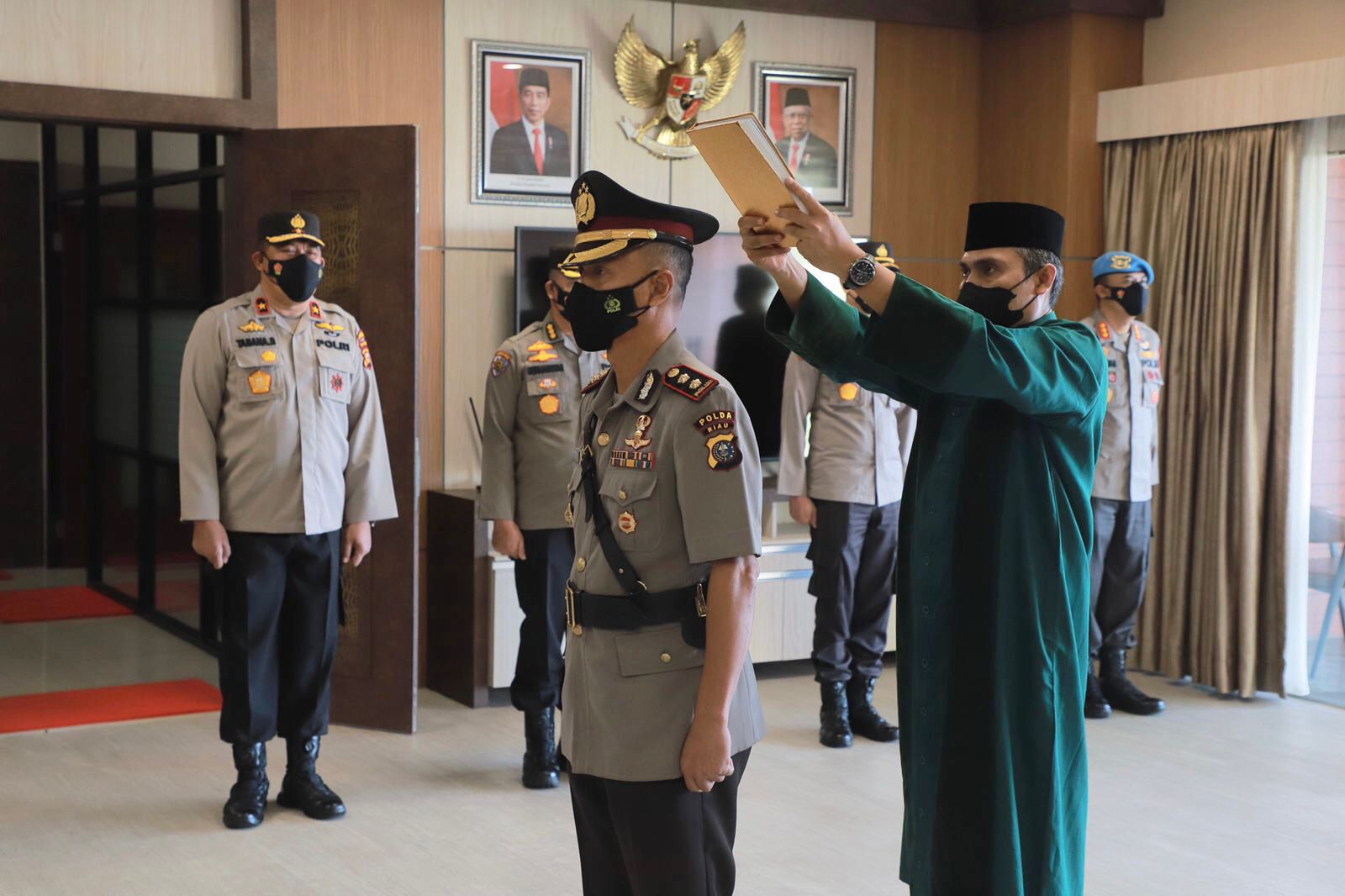 Dilantik Kapolda, AKBP Wendry Purbiyantoro SH Resmi Jabat Direktur Binmas Polda Riau