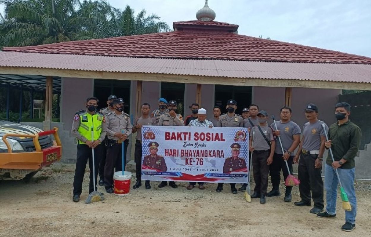 Polsek Bonai Darussalam Laksanakan Bakti Sosial Di Desa Sontang