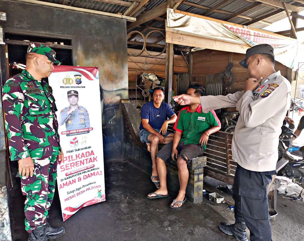 Sinergitas TNI Polri, Polsek Kerumutan Lakukan Sambang Bersama 
