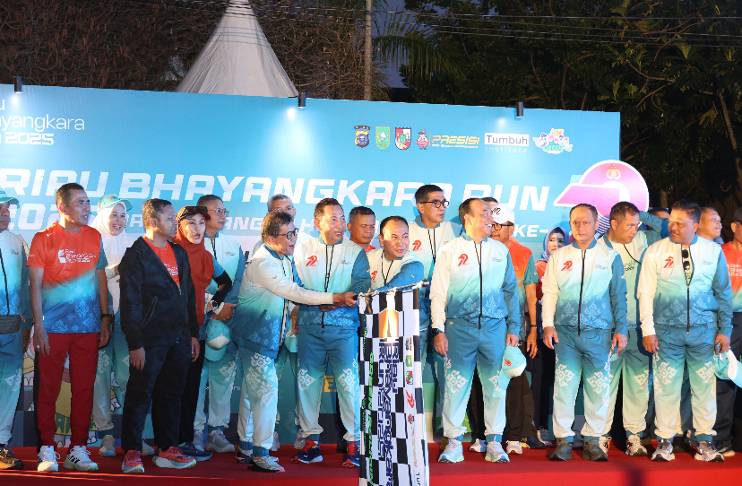 Kapolri Flag Off Riau Bhayangkara Run 2025