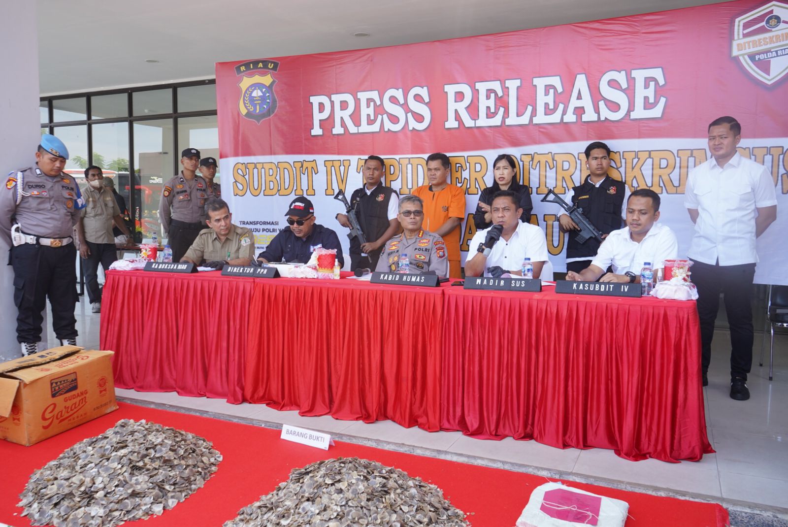 41 kilogram Sisik Trenggiling Dari Padang Sidempuan Sumatera Utara Berhasil di Gagalkan