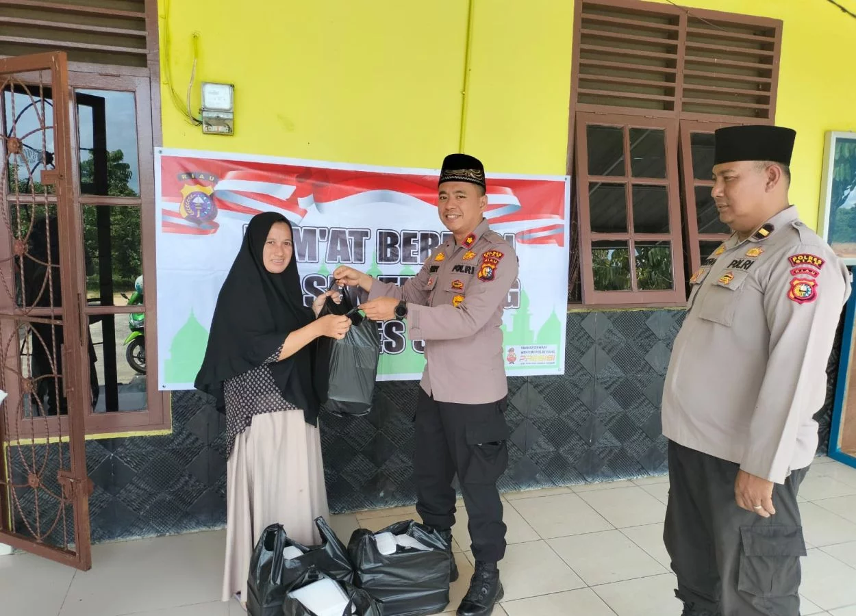 Jumâ€™at berkah, berbagi rezeki ke panti asuhan Panti Asuhan Mumahadiyah