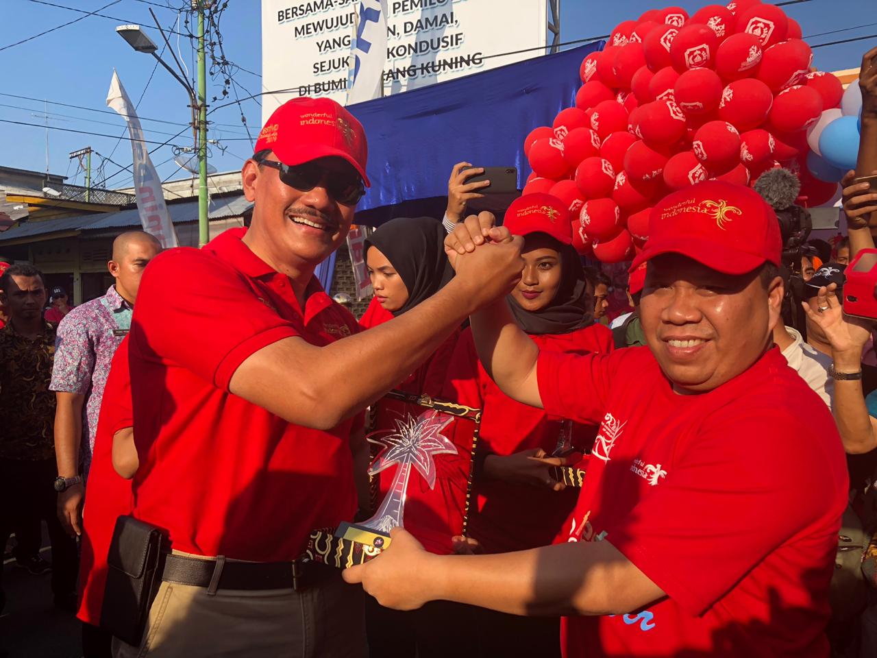 Mantan Kapolres Kepulauan Meranti Terima Penghargaan Dari Pemerintah Kabupaten Kepulauan Meranti