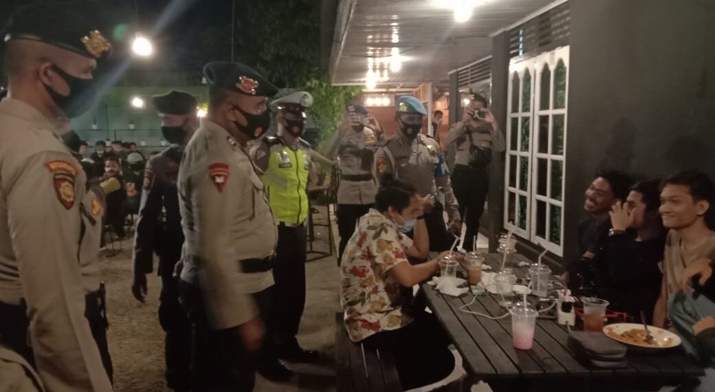 Tekan Penyebaran Covid-19, Polres Kampar dan Polsek Jajaran Terus Gencarkan Himbauan Protokol Keseha