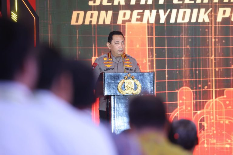Kapolri: Desk Ketenagakerjaan Polri untuk Lindungi Buruh dan Tingkatkan Industri Nasional