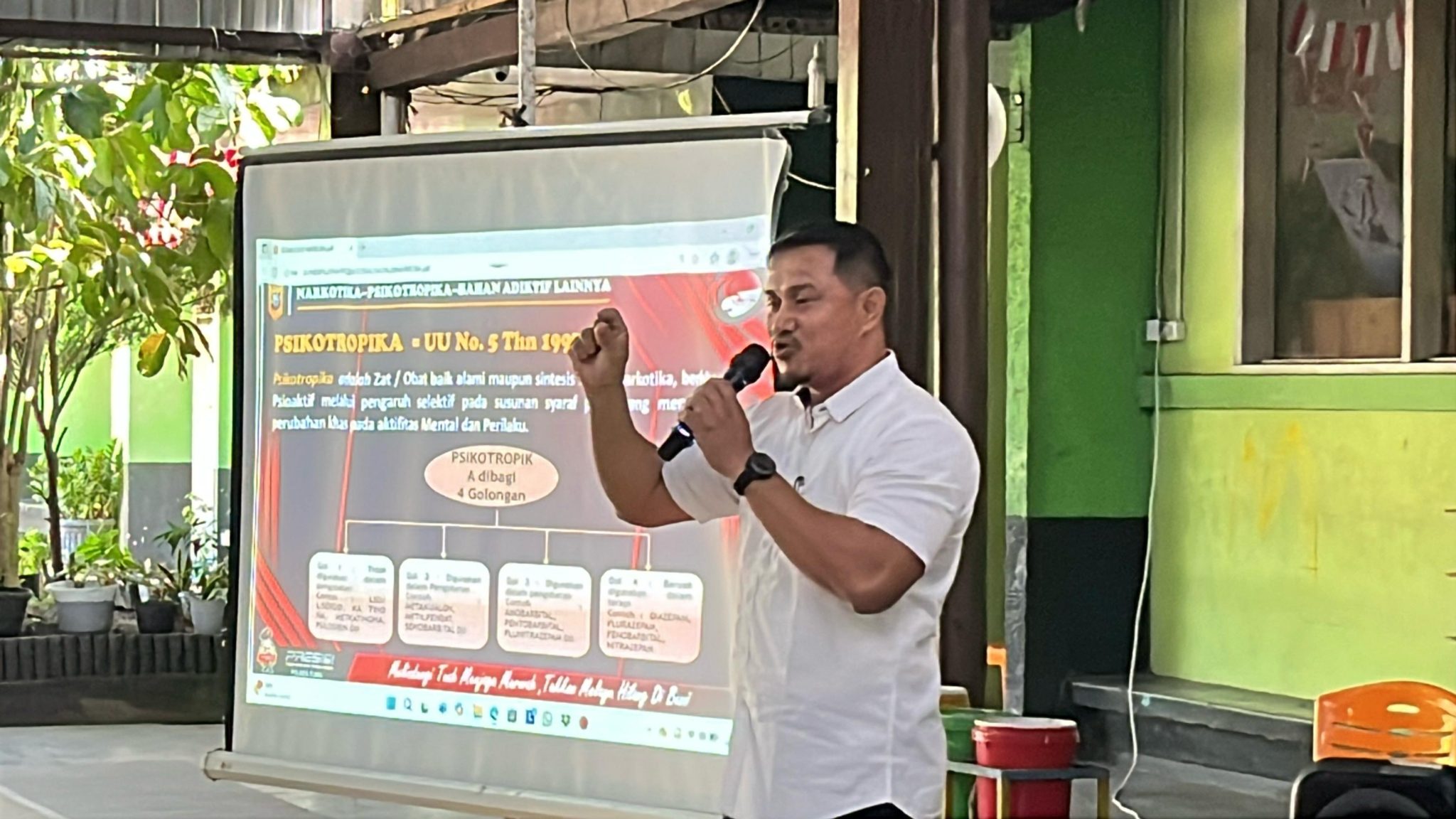 Satuan Reserse Narkoba Polres Dumai melaksanakan kegiatan sosialisasi bahaya penyalahgunaan narkoba