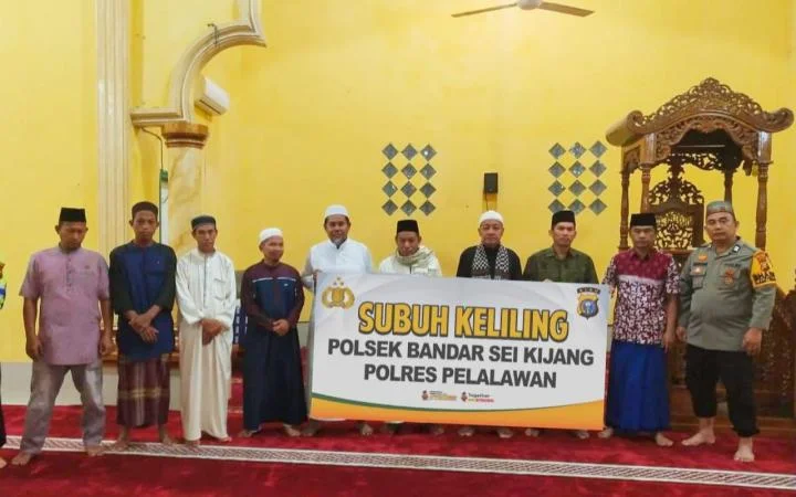 Polsek Bandar Seikijang Sampaikan Pesan Kamtibmas, Lewat Subuh Keliling Berjemaah