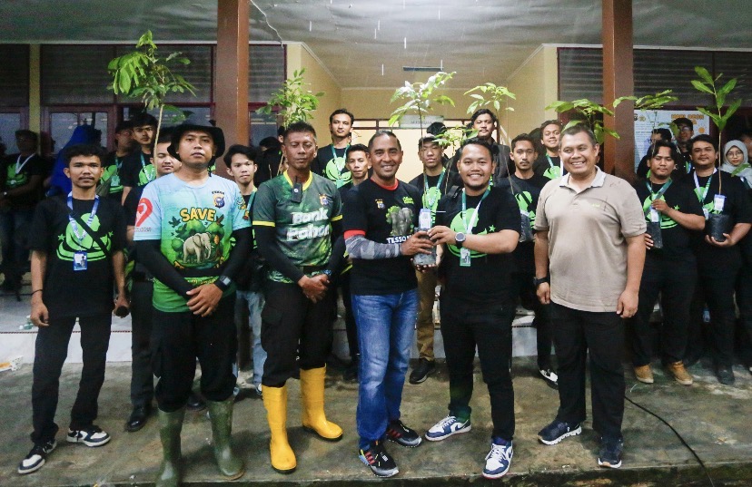 Mahasiswa Green Leadership Academy Tanam Semangat Baru di Tabung Harmoni Hijau