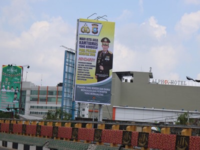 Lewat Baliho, Kapolda Riau Himbau Masyarakat Riau Dukung Pilkada Damai dan Bersih